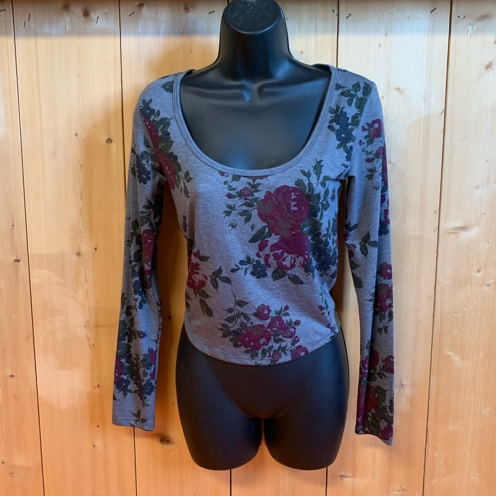 American Eagle Outfitters Crop Top